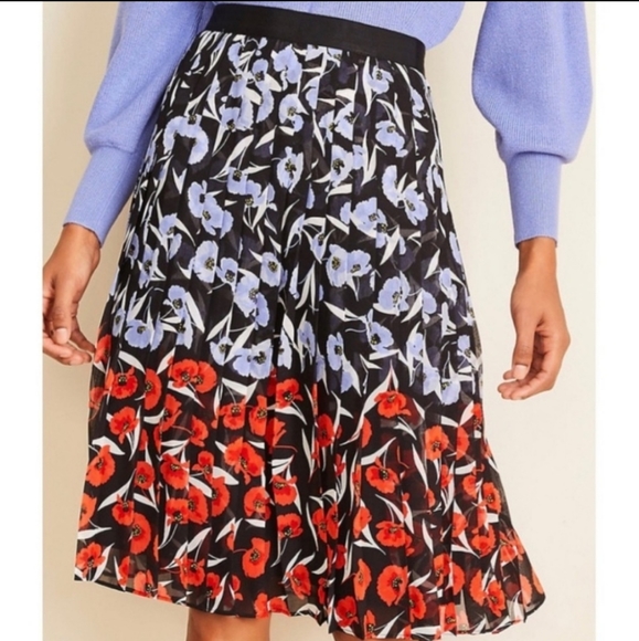 Ann Taylor Pleated Floral Skirt Blue Red Black - Picture 1 of 7